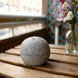 Tavull Moon - Image 3