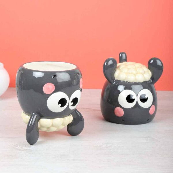 Shaun_upside_down_mug_d_web
