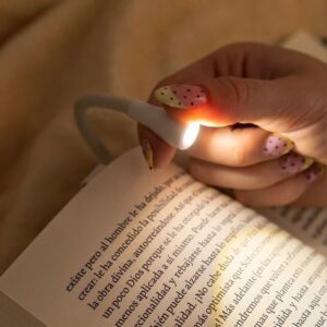Lambe leximi me shprehjen  "all you need is a book" - Image 5